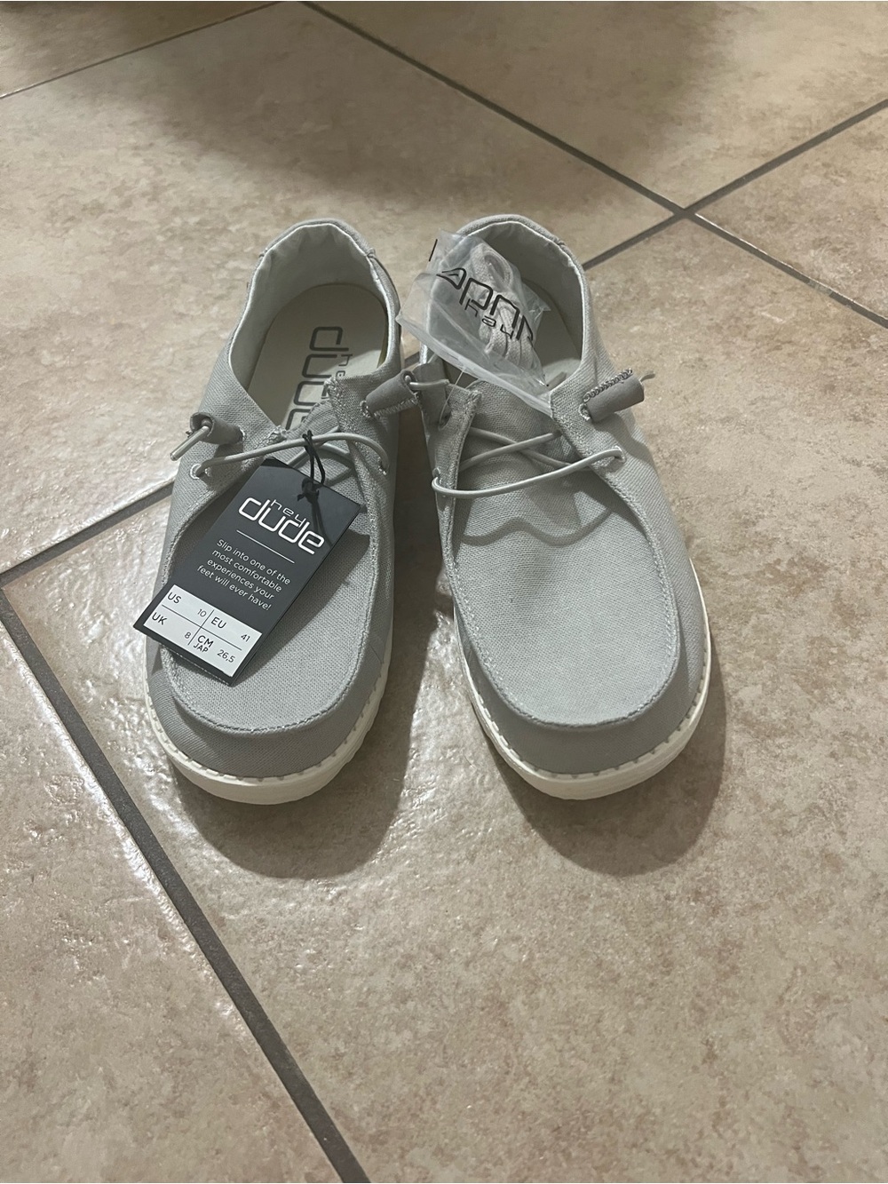 Hey Dude Wendy Slip Ons - Picture 2 of 7